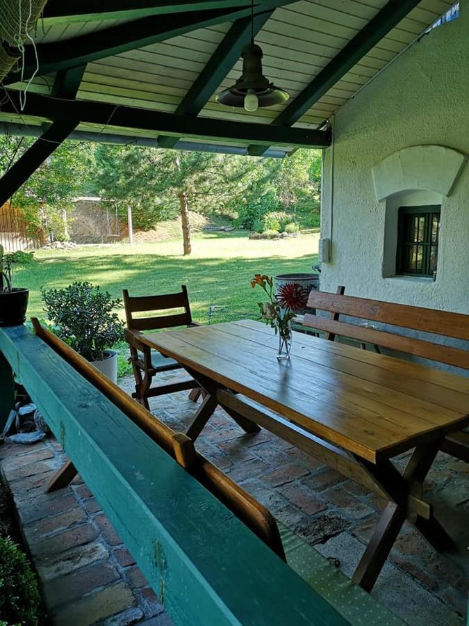 Nyugalomsziget Villa Kotcse Bagian luar foto