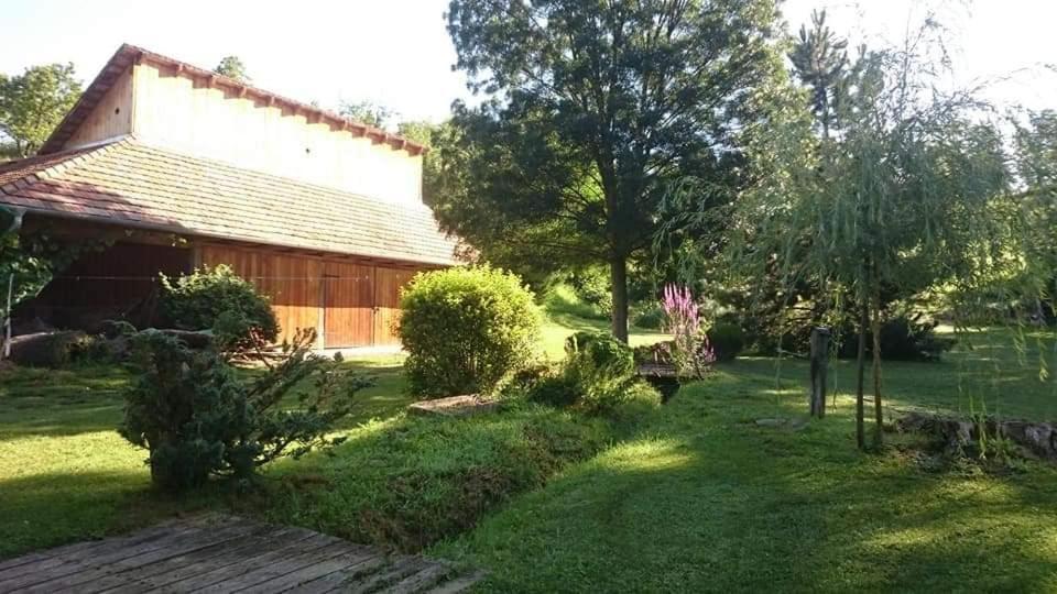 Nyugalomsziget Villa Kotcse Bagian luar foto